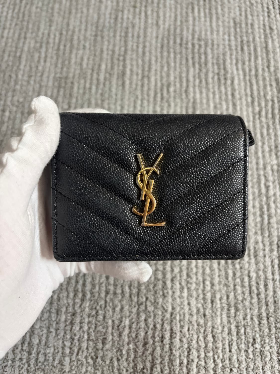 입생로랑 마틀라세 반지갑 상품이미지2