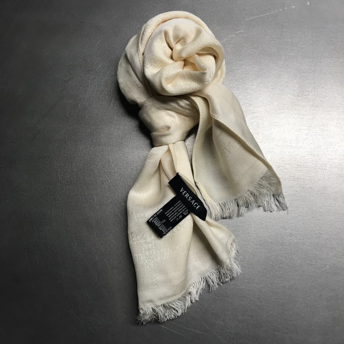 베르사체 실크 스카프 상품이미지1