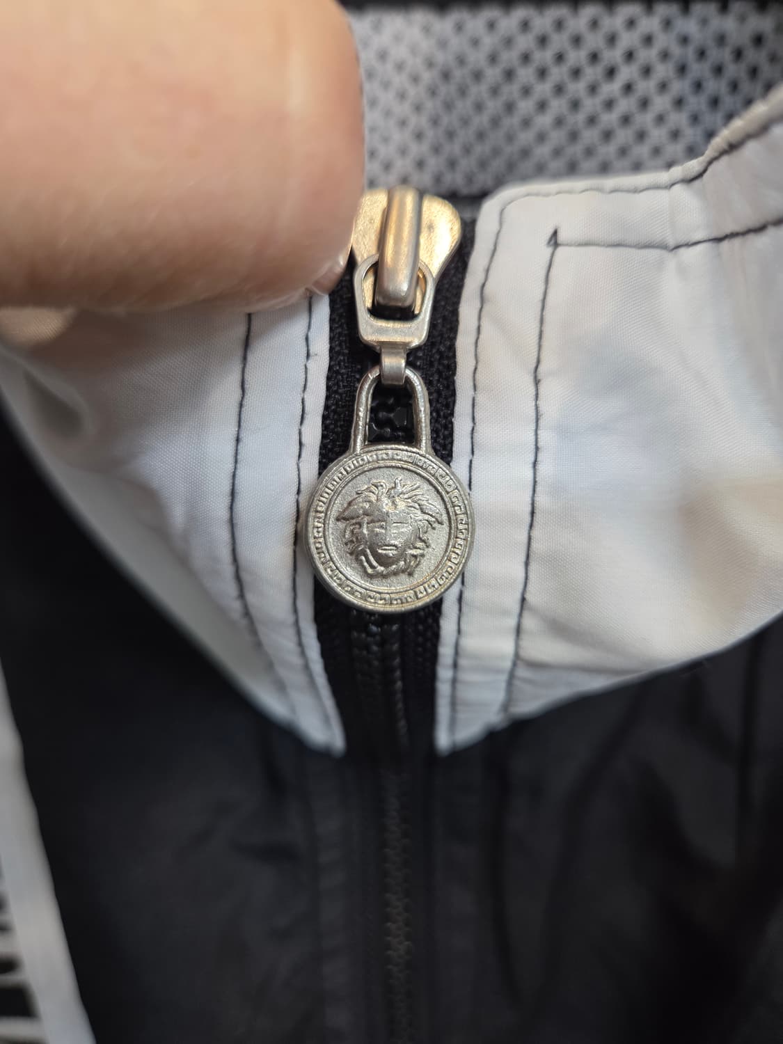 베르사체 빈티지 올드스쿨 방풍 베스트 집업조끼 L xl 상품이미지4