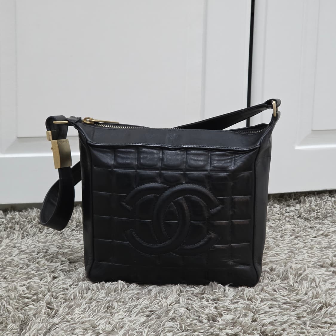 샤넬 초코바 정방형 숄더백 상품이미지4