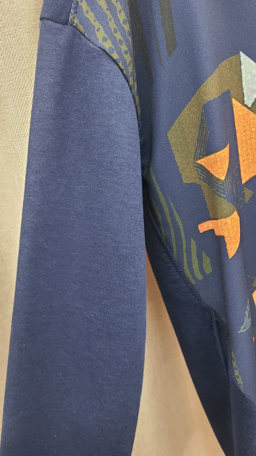 it michaa패턴 긴팔 티셔츠 네이비 상품이미지3