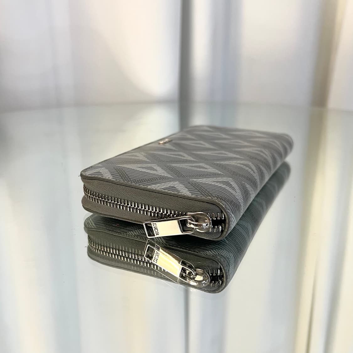 [정품] 디올 다이아 지퍼돌이 장지갑 상품이미지5