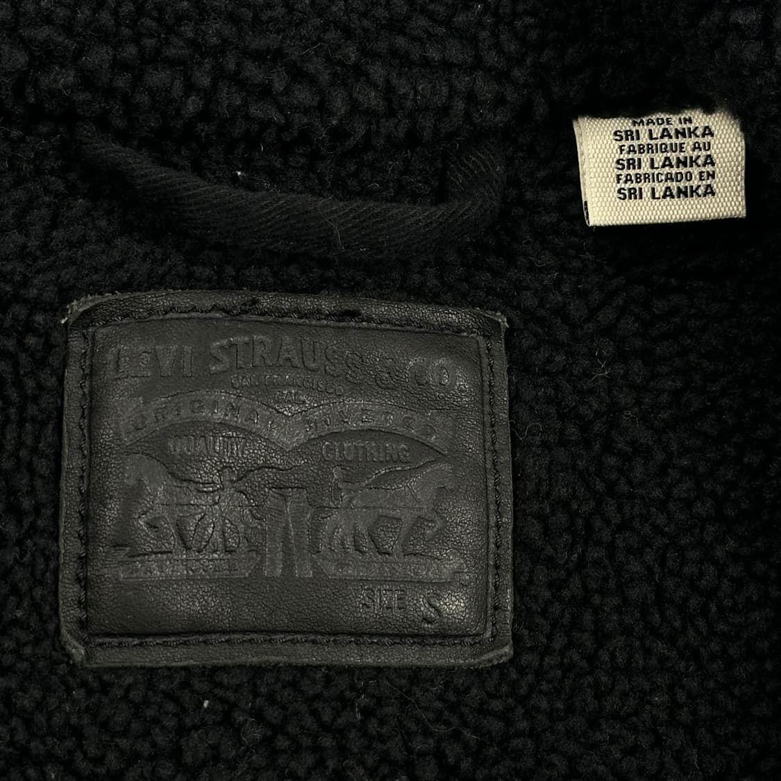 리바이스 클래식 흑청 양털 데님 트러커자켓 여성S 상품이미지4