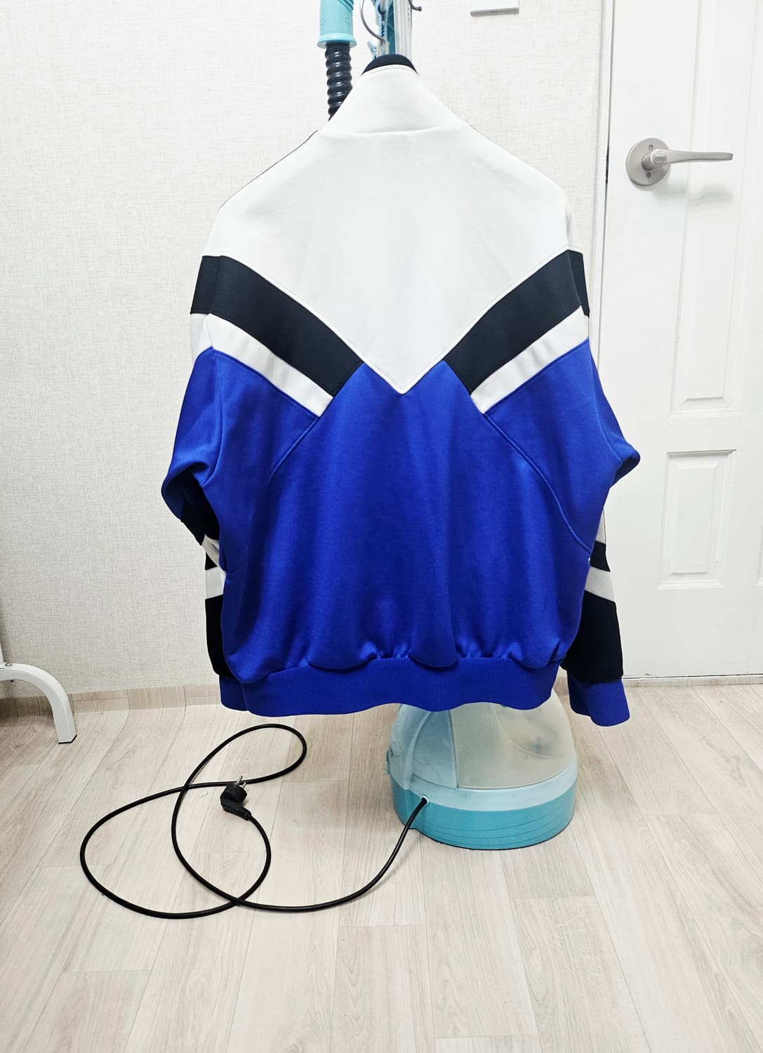 (100)L ☆우주매물☆ 아디다스 서독제 파이어버드 [흰파검] 트랙탑져지 상품이미지8