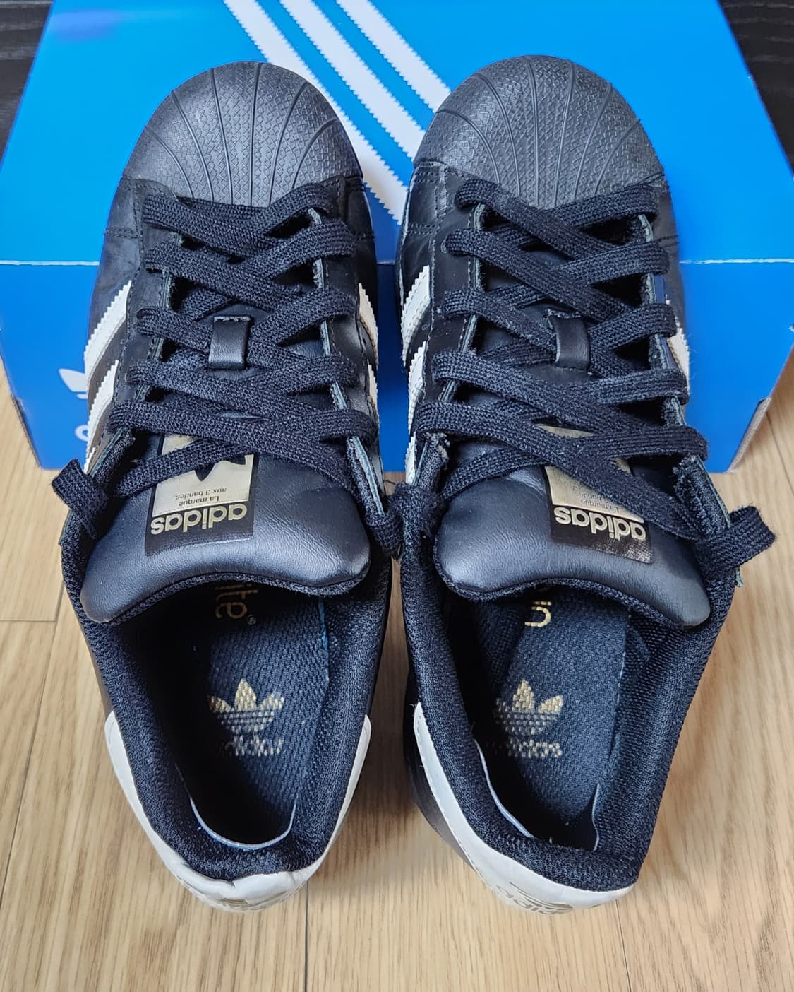 adidas 아디다스 슈퍼스타 블랙 & 화이트 
스니커즈, 운동화 230 상품이미지6