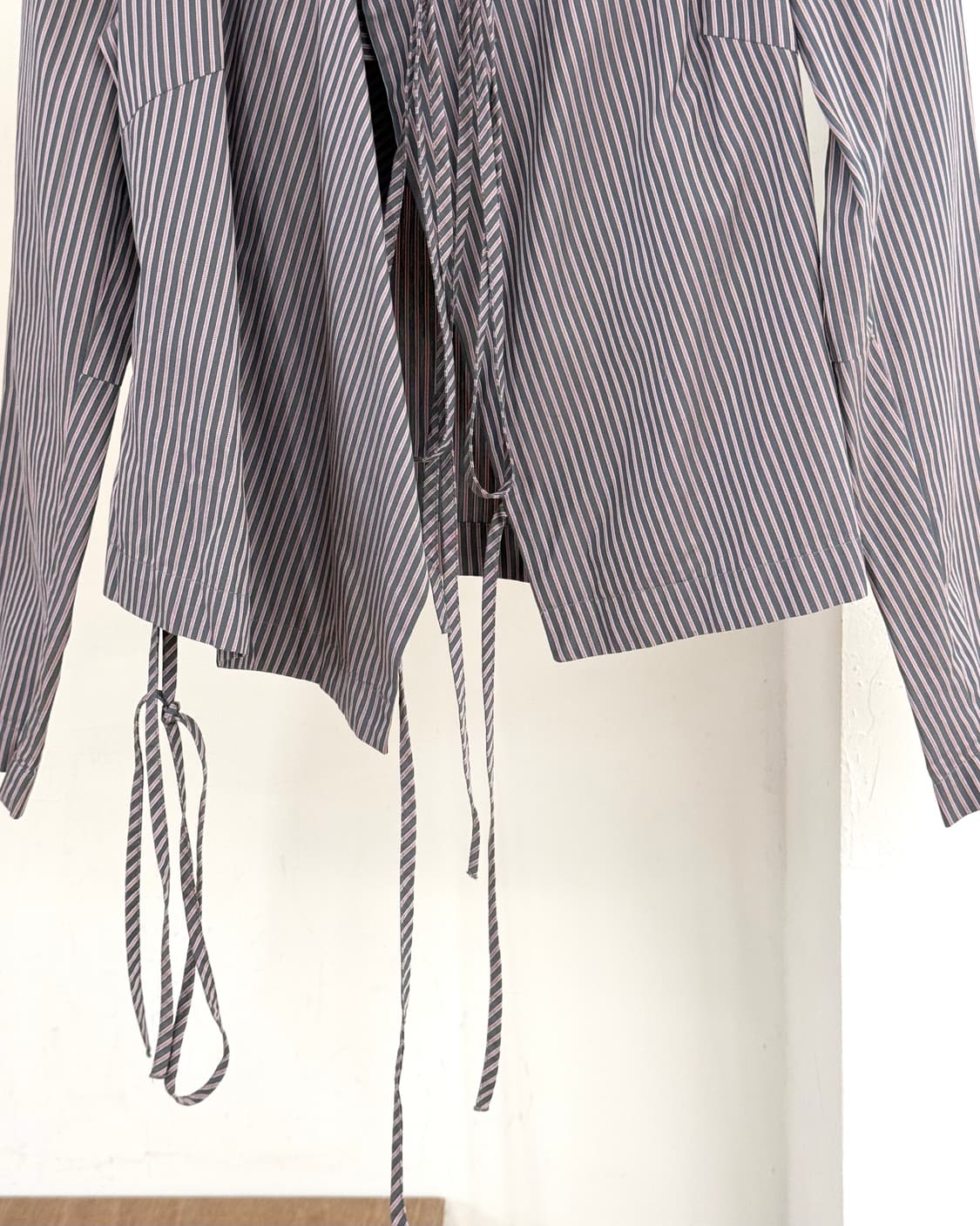 비비안 웨스트우드 레드라벨 스트라이프 코튼 타이 셔츠 상품이미지5