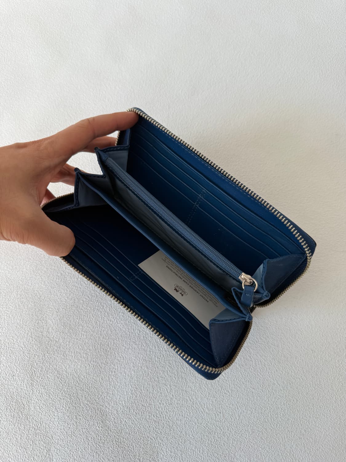 코치(COACH) 레더 지퍼 장지갑 상품이미지6