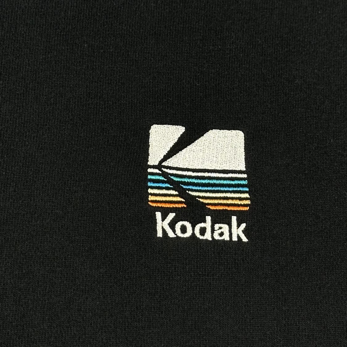 코닥 레터링 백로고 블랙 크롭 맨투맨 (S 여성추천) 상품이미지4