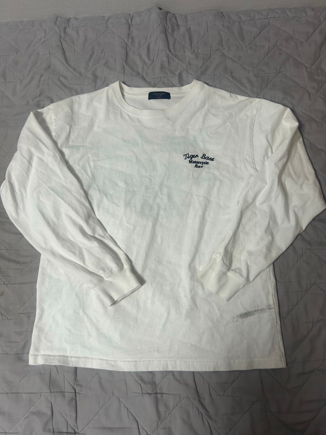 백넘버 자수 롱슬리브 상품이미지1