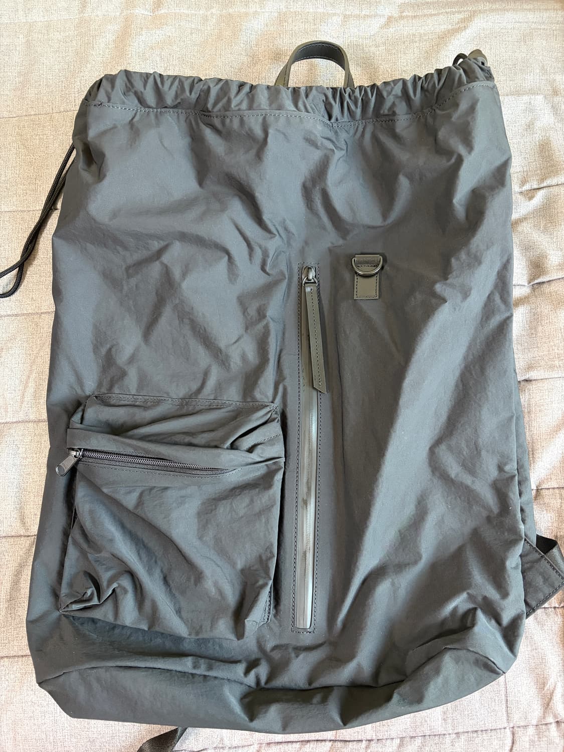 포커페이스 드로우스트링 키링 나일론 백팩 블랙 상품이미지2