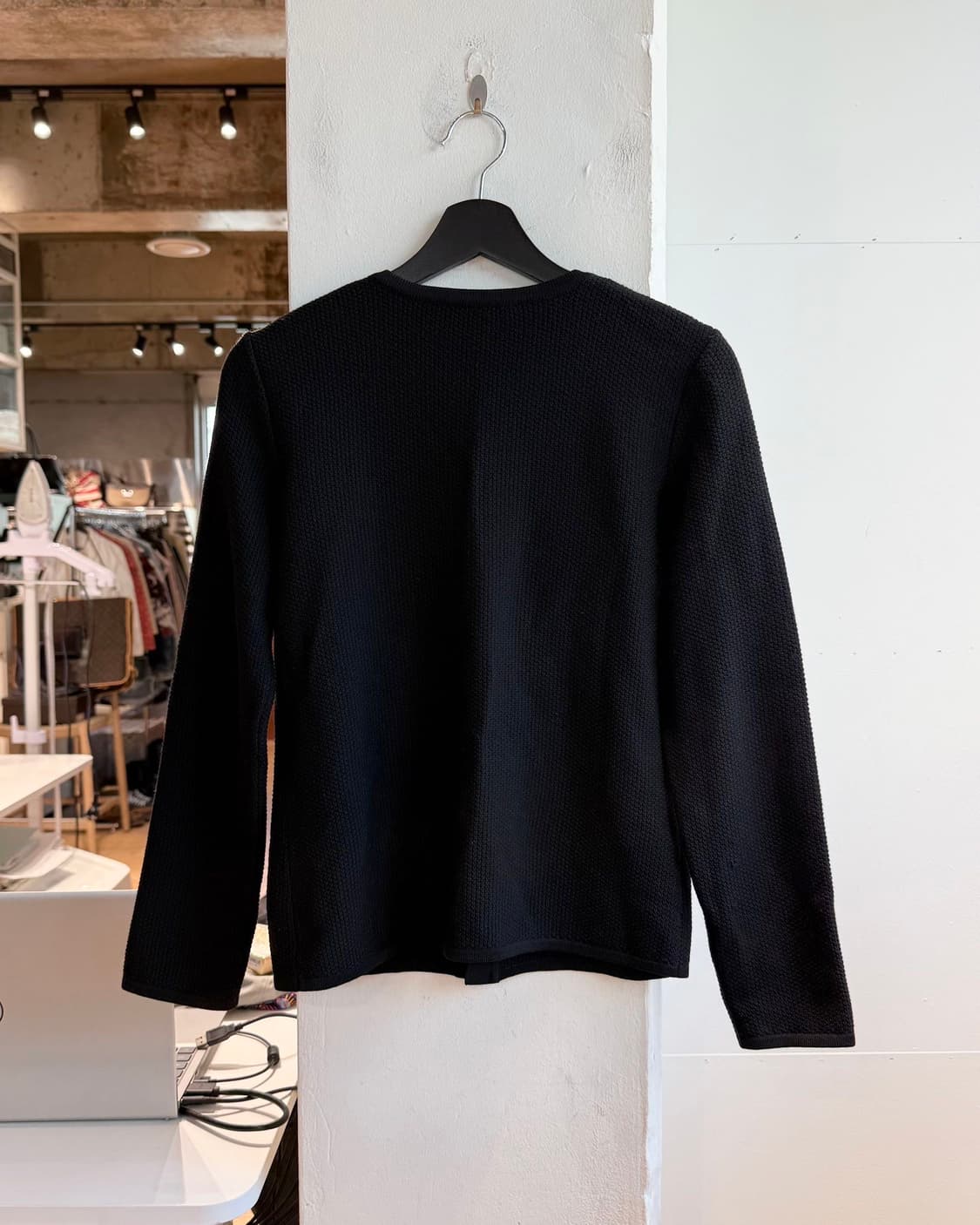 페라가모 블랙 간치니 버튼 가디건  상품이미지7