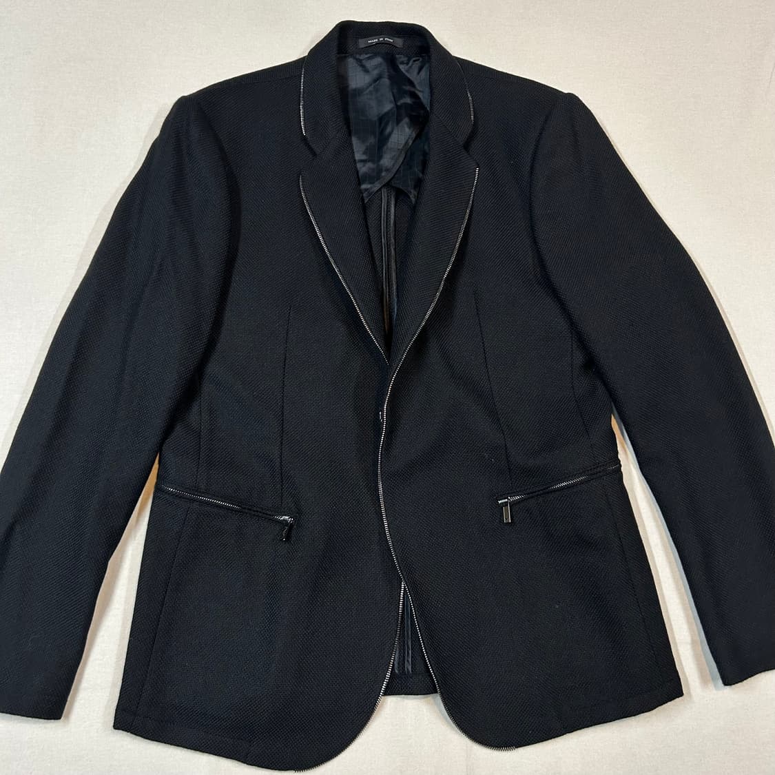 XL) 엠포리오 아르마니 MATT LINE 지퍼 디테일 울 블레이저 상품이미지2