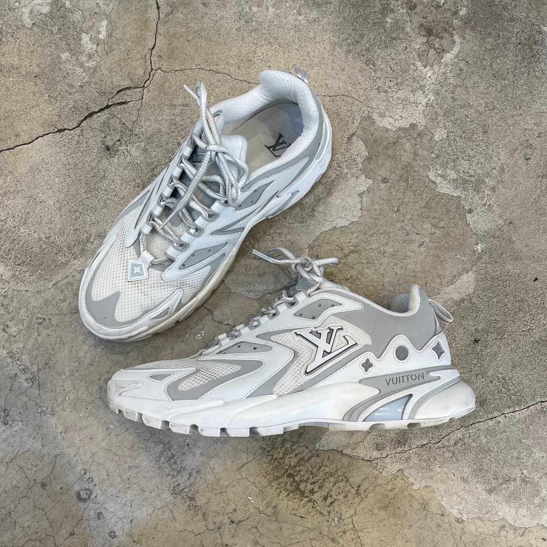 루이비통 22fw 트레이너 2 상품이미지4