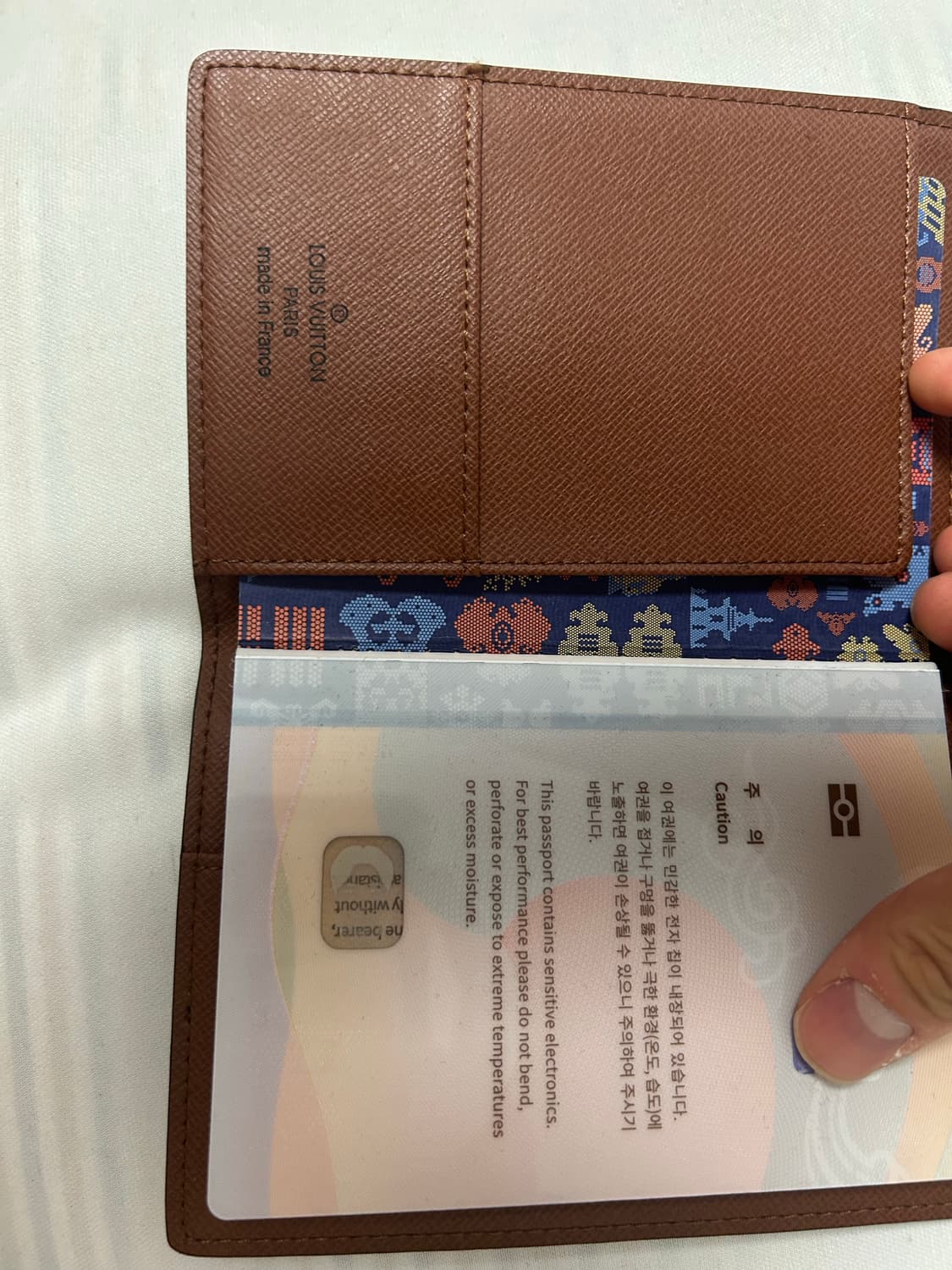 루이비통 여권지갑 상품이미지3