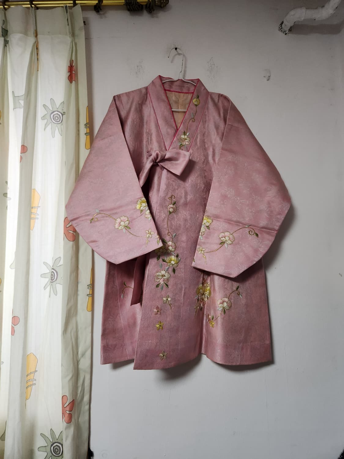 분홍색 꽃 자수 여자 한복 두루마기 F(66~77) 상품이미지2