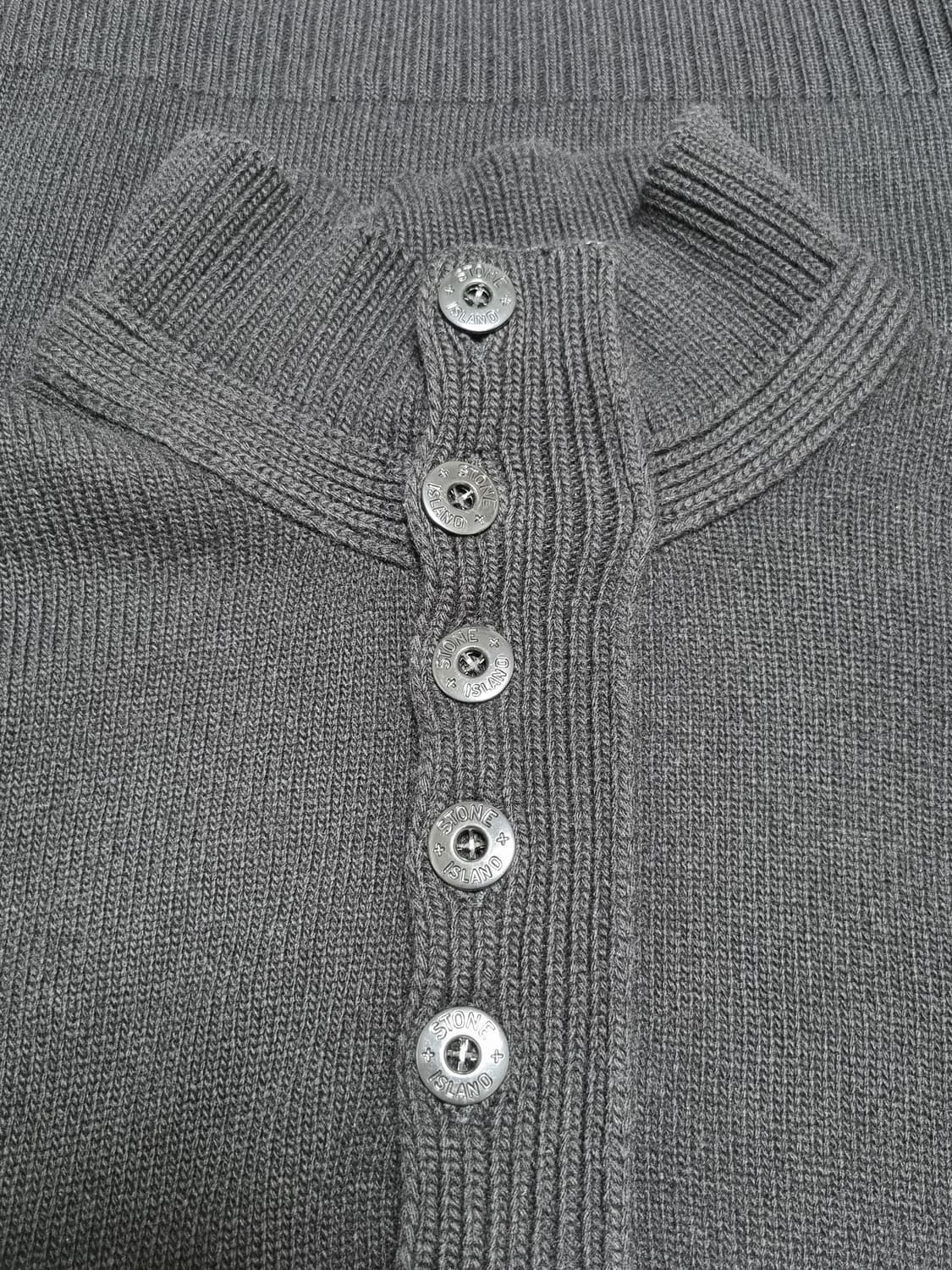 스톤아일랜드 니트 반집업 상품이미지4