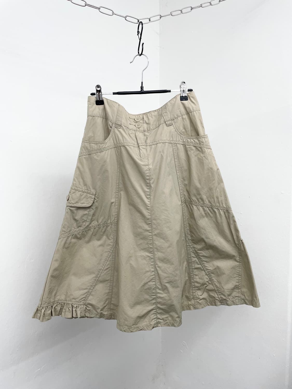 베이지 포켓 프릴 카고 스커트 상품이미지1