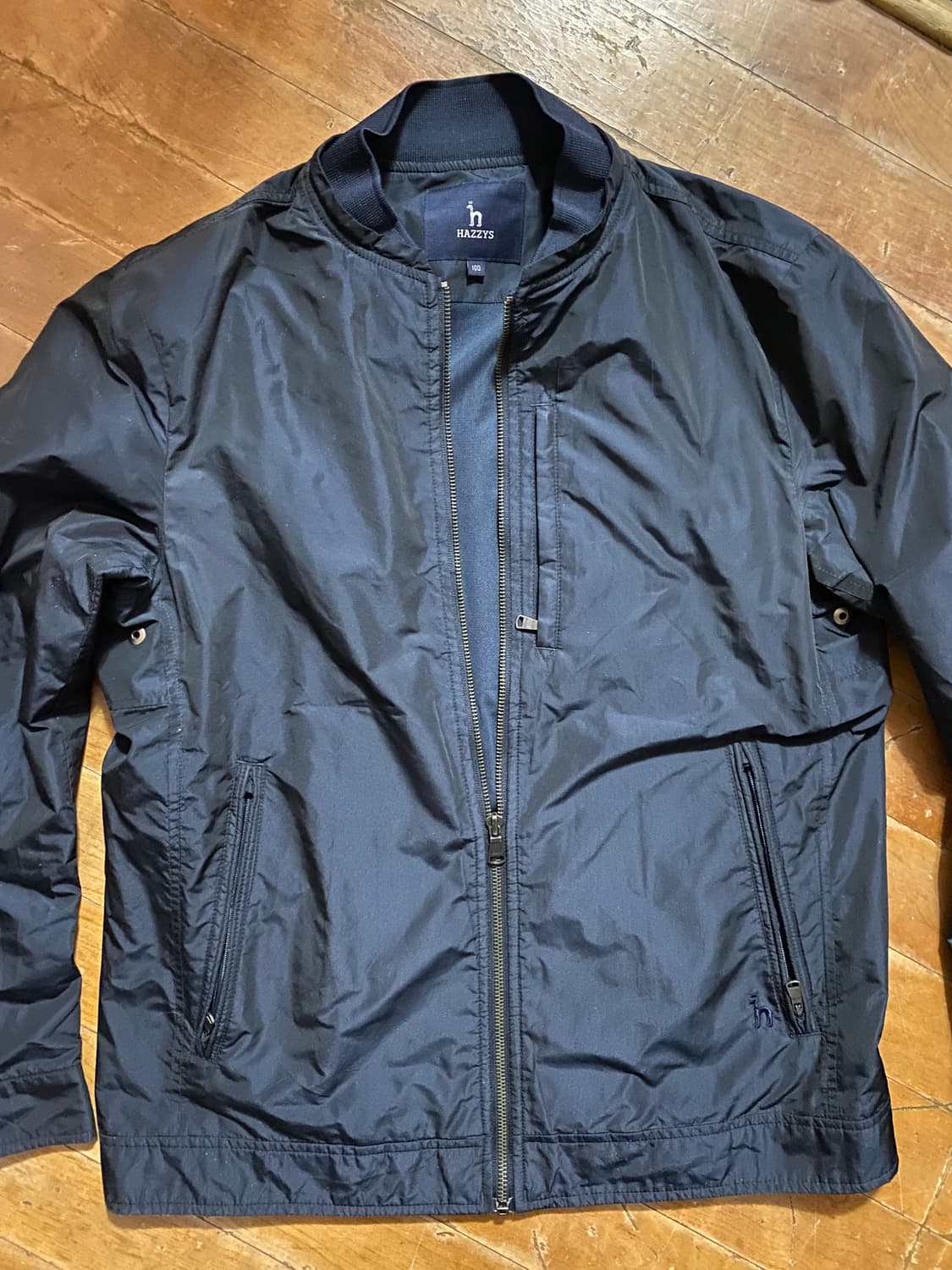 헤지스 남성 블랙 바람막이 점퍼 100 상품이미지1