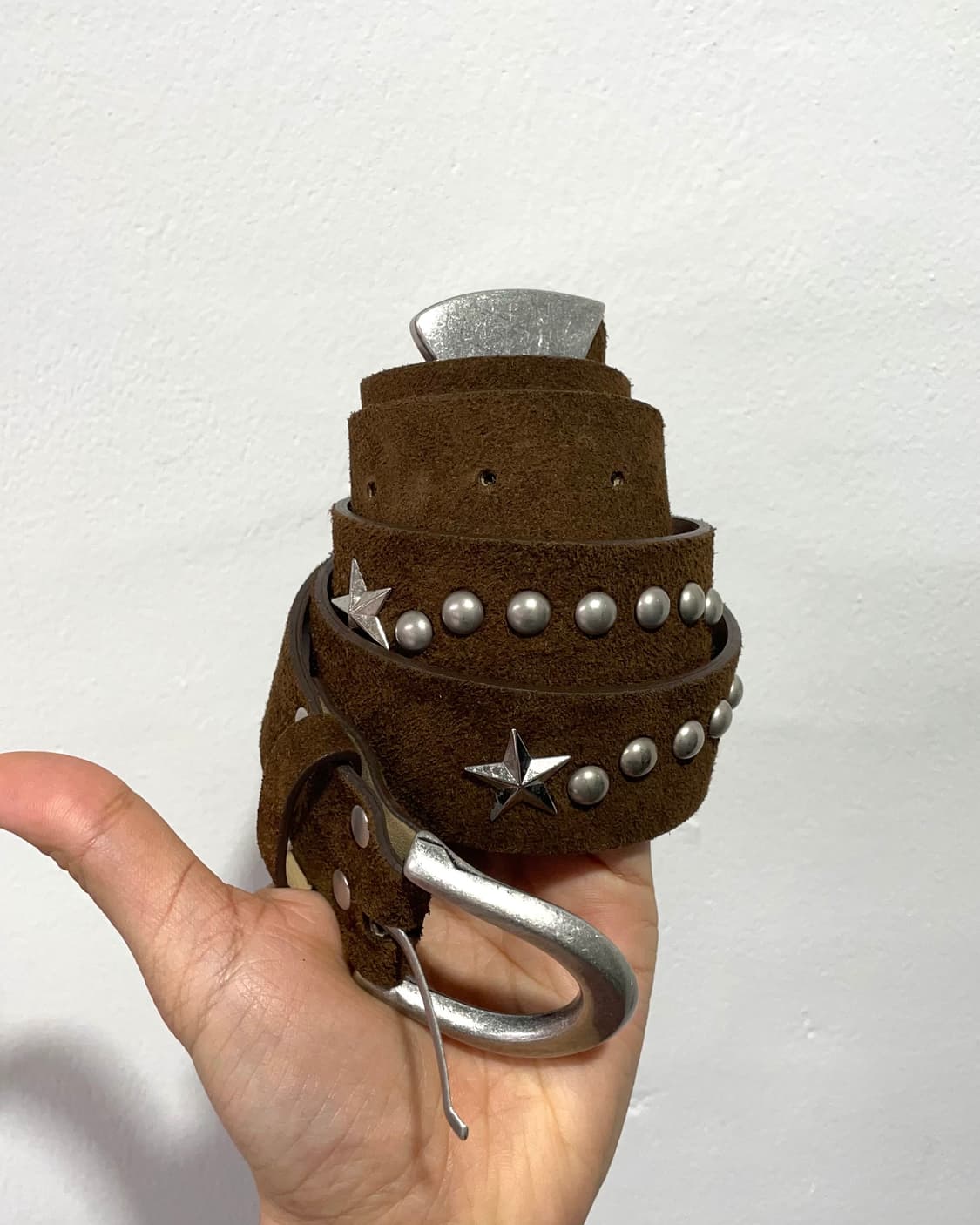 Star studded brown suede belt  상품이미지1