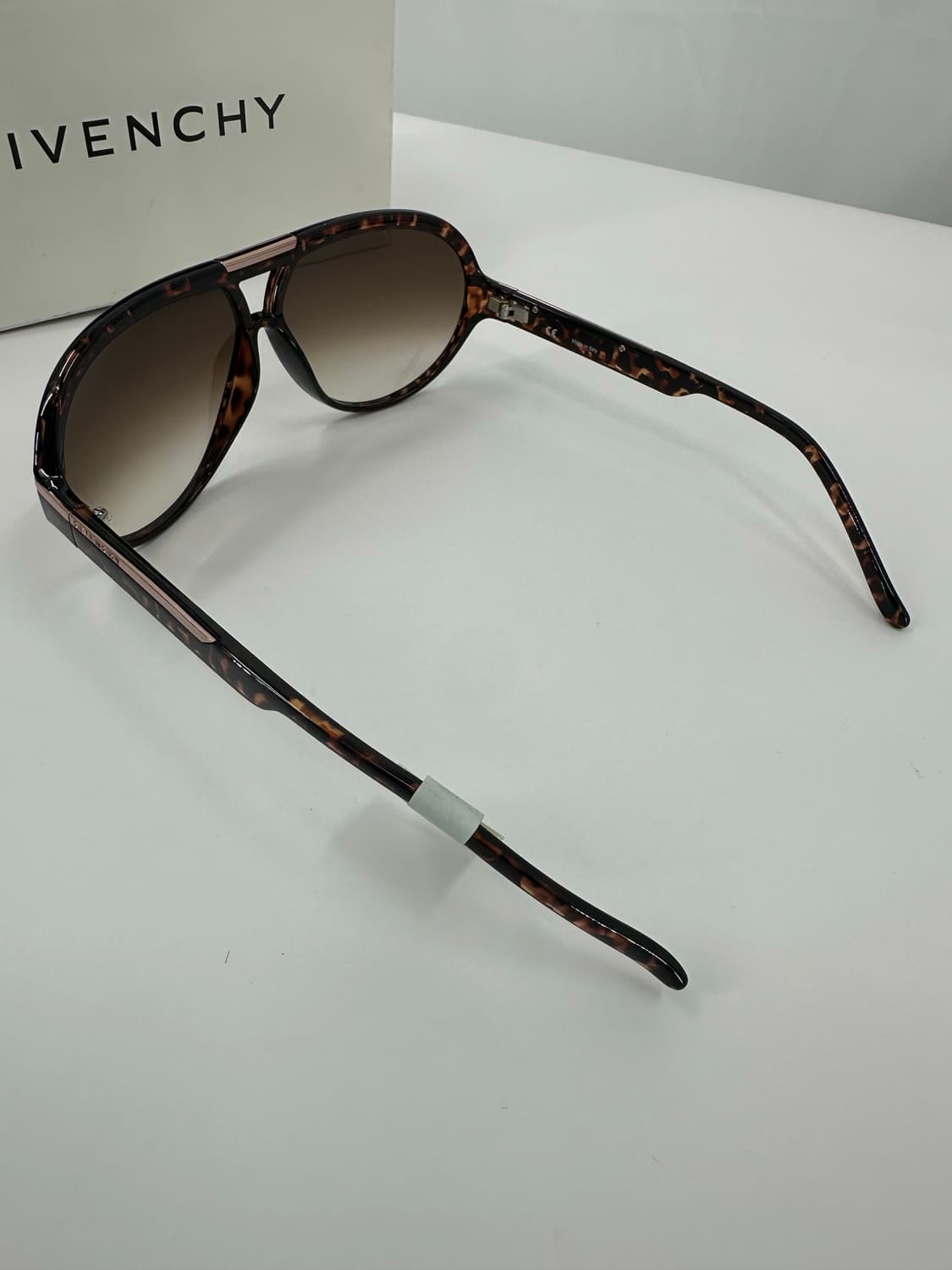 [새상품 무료배송] 정품 지방시 Made in Italy 선글라스 상품이미지5