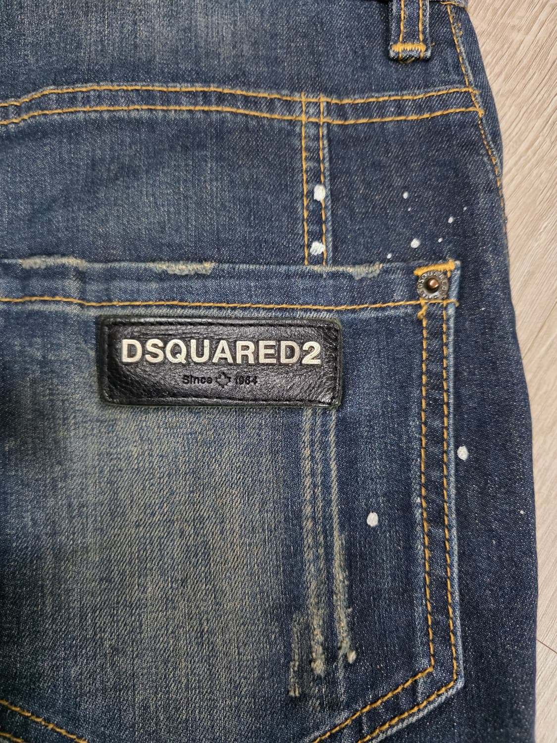 정품] 디스퀘어드2 메탈로고 워싱진.
슬림바이커핏. 상품이미지8