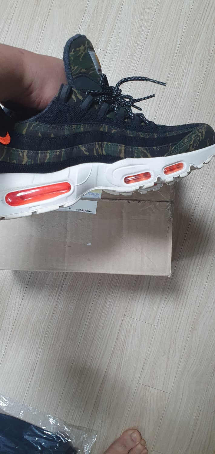 칼하트 x 나이키 에어맥스 판매합니다 상품이미지7
