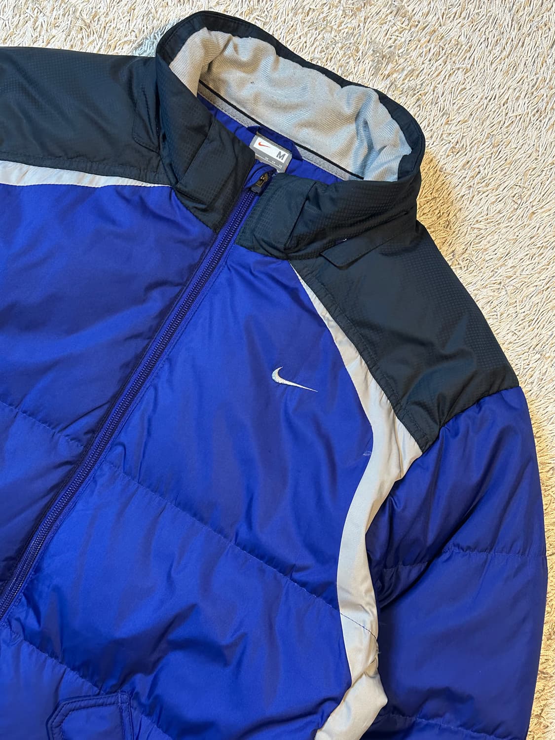 나이키 올드스쿨 스우시 배색 덕다운 푸퍼 패딩 상품이미지2