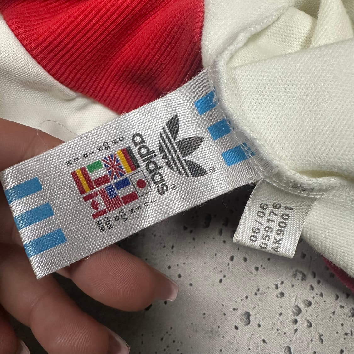 ✨ (바배) 아디다스 도쿄 화이트 레드 트랙탑 져지  상품이미지4