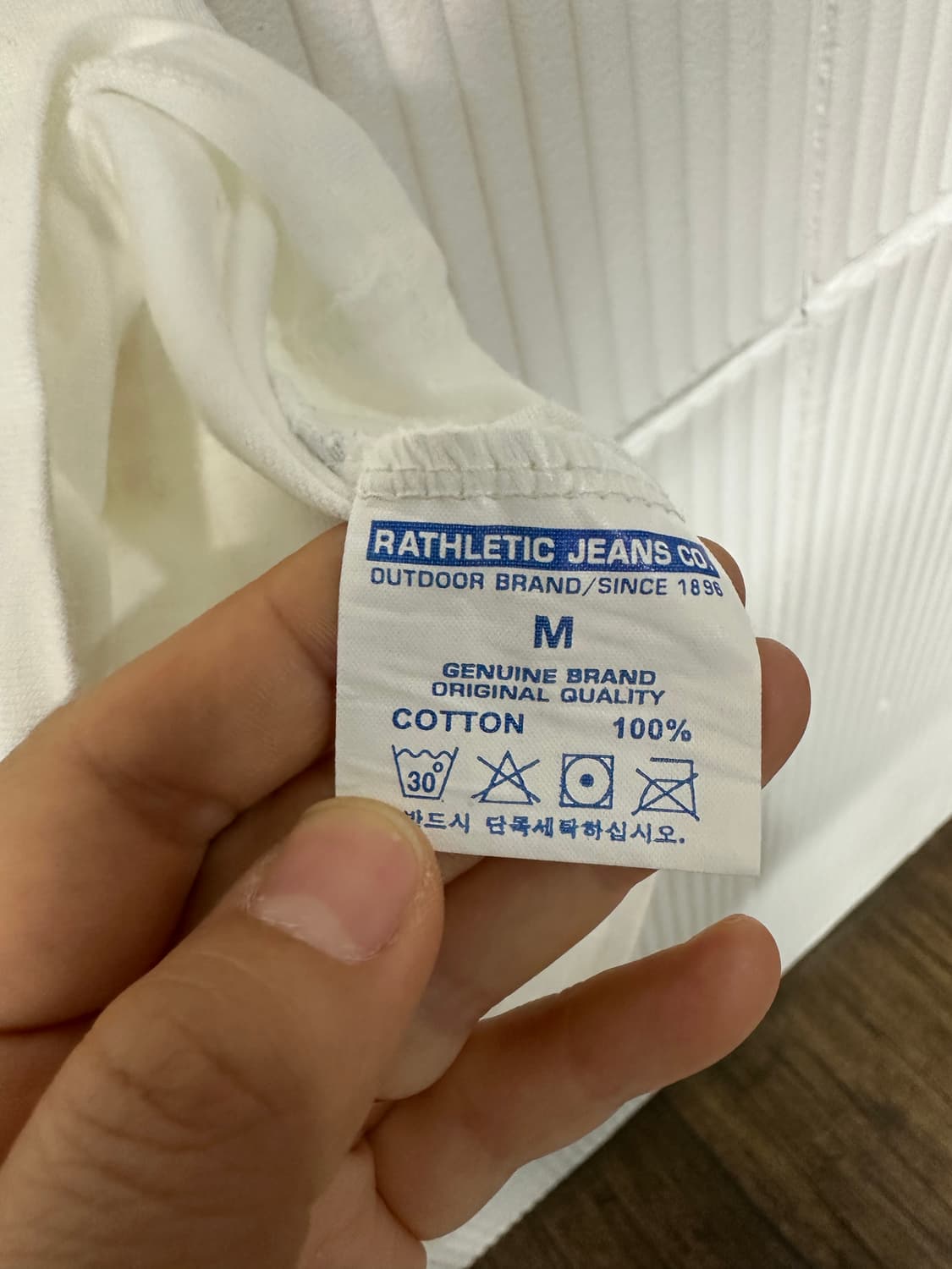 RATHLETIC JEANS 토끼 자수 반팔티 / 100% 코튼 M 상품이미지4