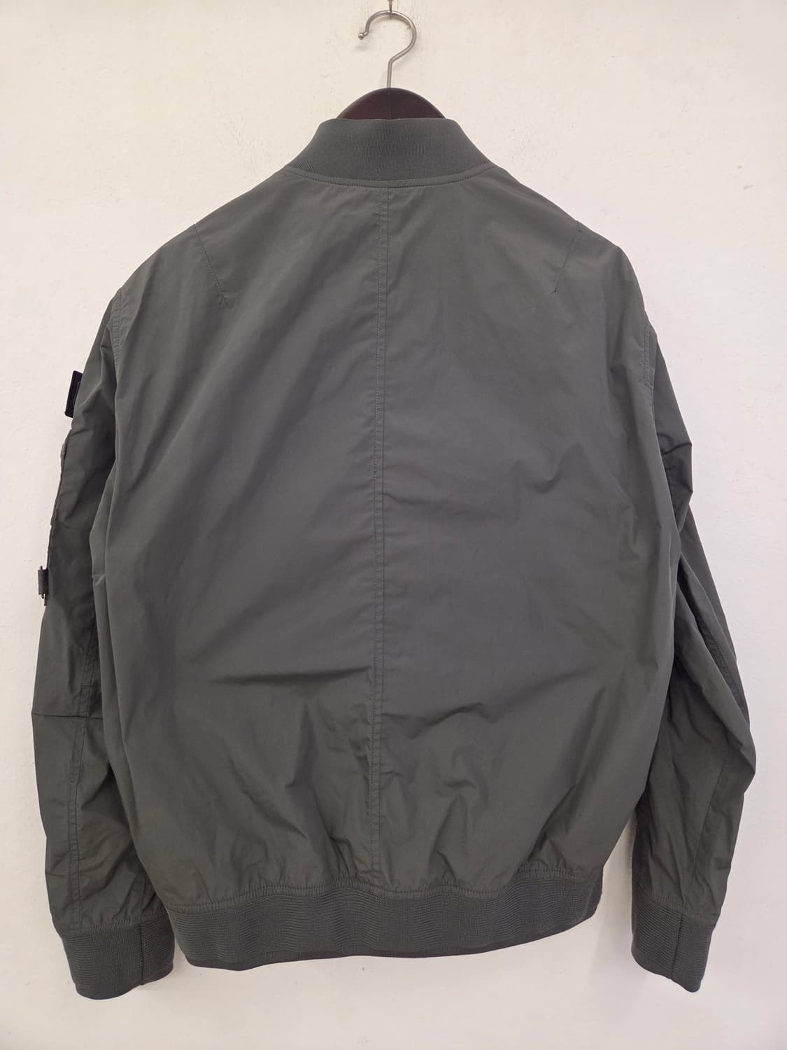 내셔널지오그래픽 카키색 봄버 자켓 L 상품이미지4