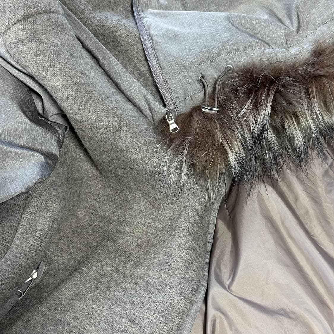 쁘렝땅 텍스처 블록 후드 퍼 구스 패딩 상품이미지2