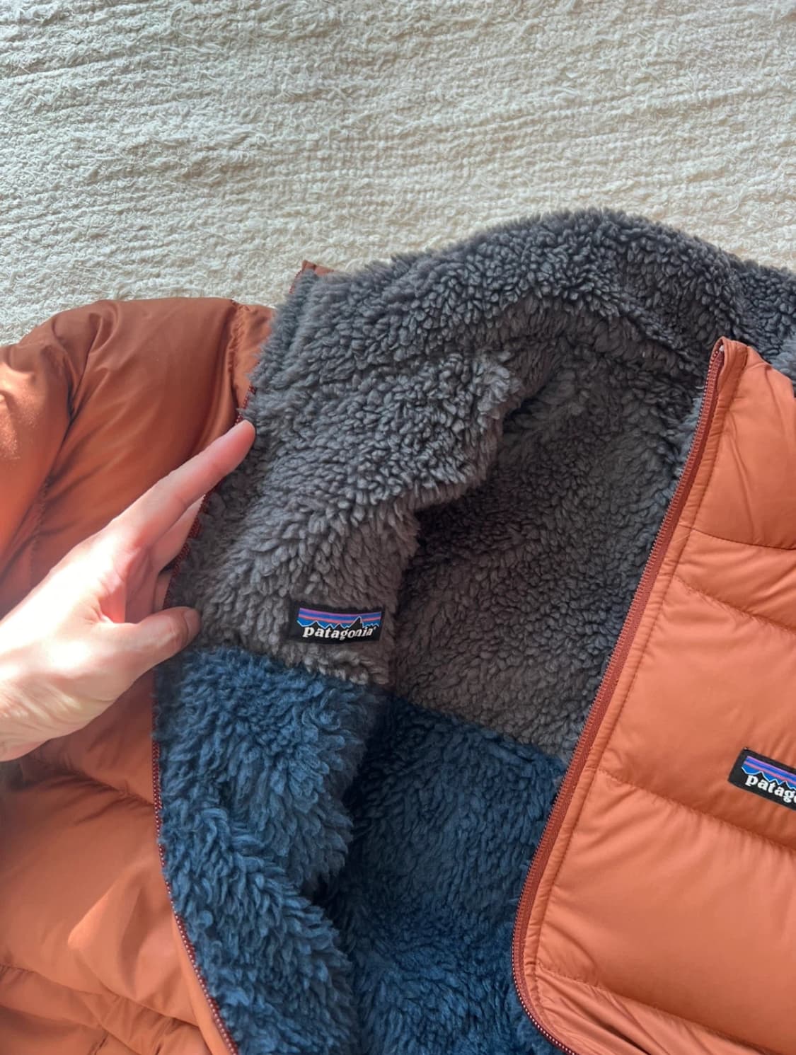 파타고니아 리버서블 다운패딩 xs 후리스 패딩  상품이미지2