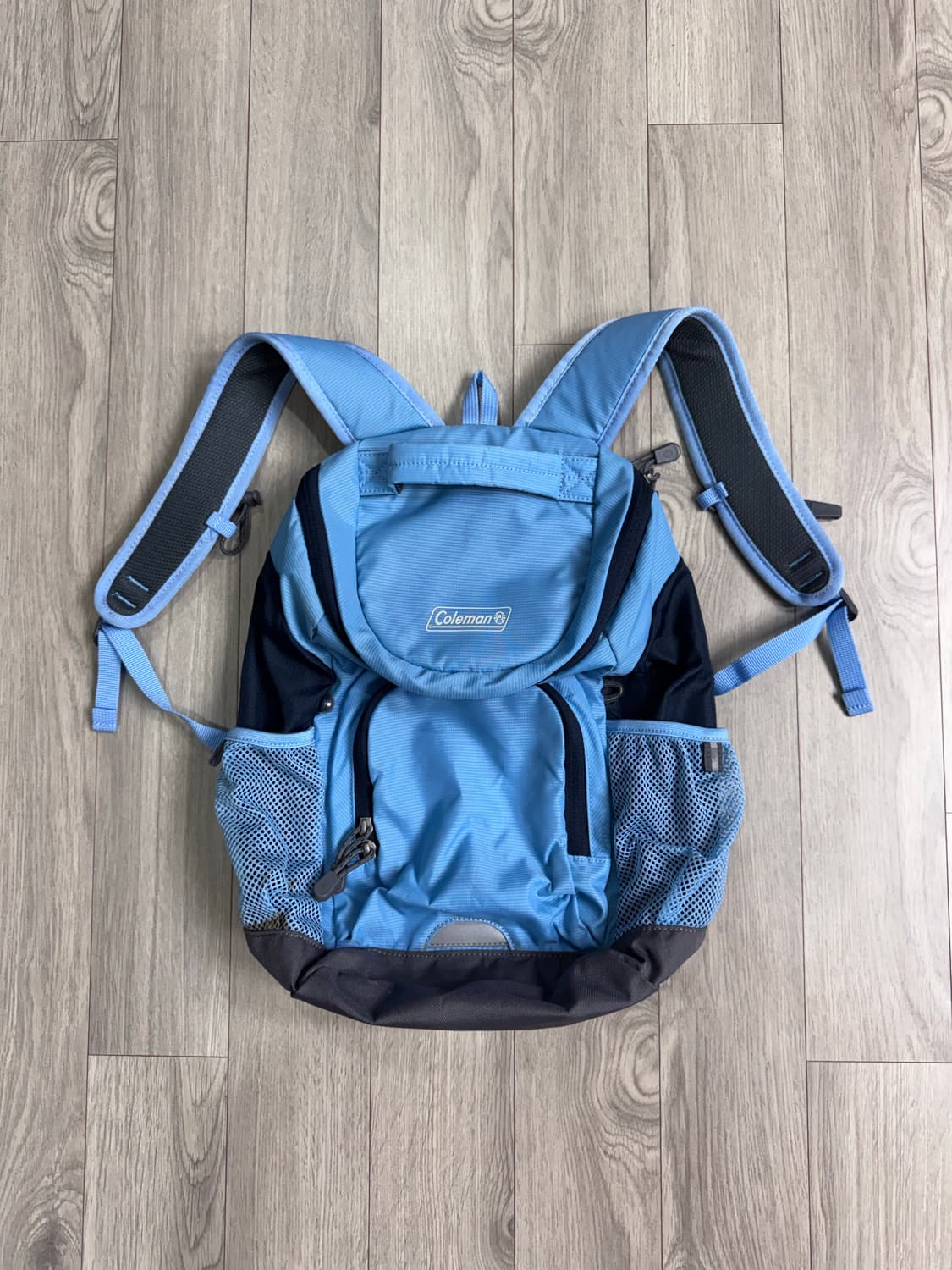 콜맨 스카이블루 미니 백팩 상품이미지1