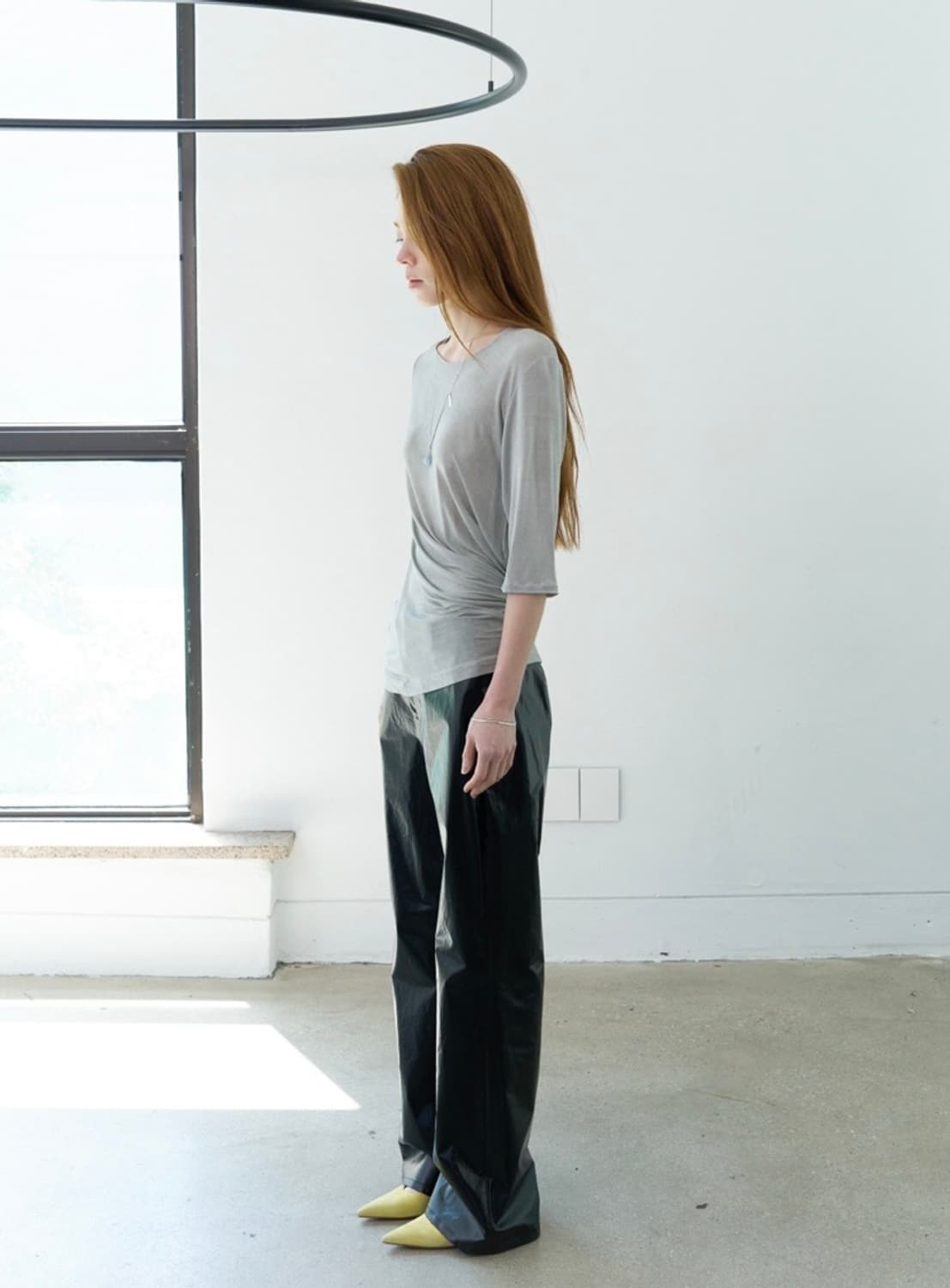 티크 teak VISCOSE DRAPE TOP (SILVER) 탑 상품이미지2