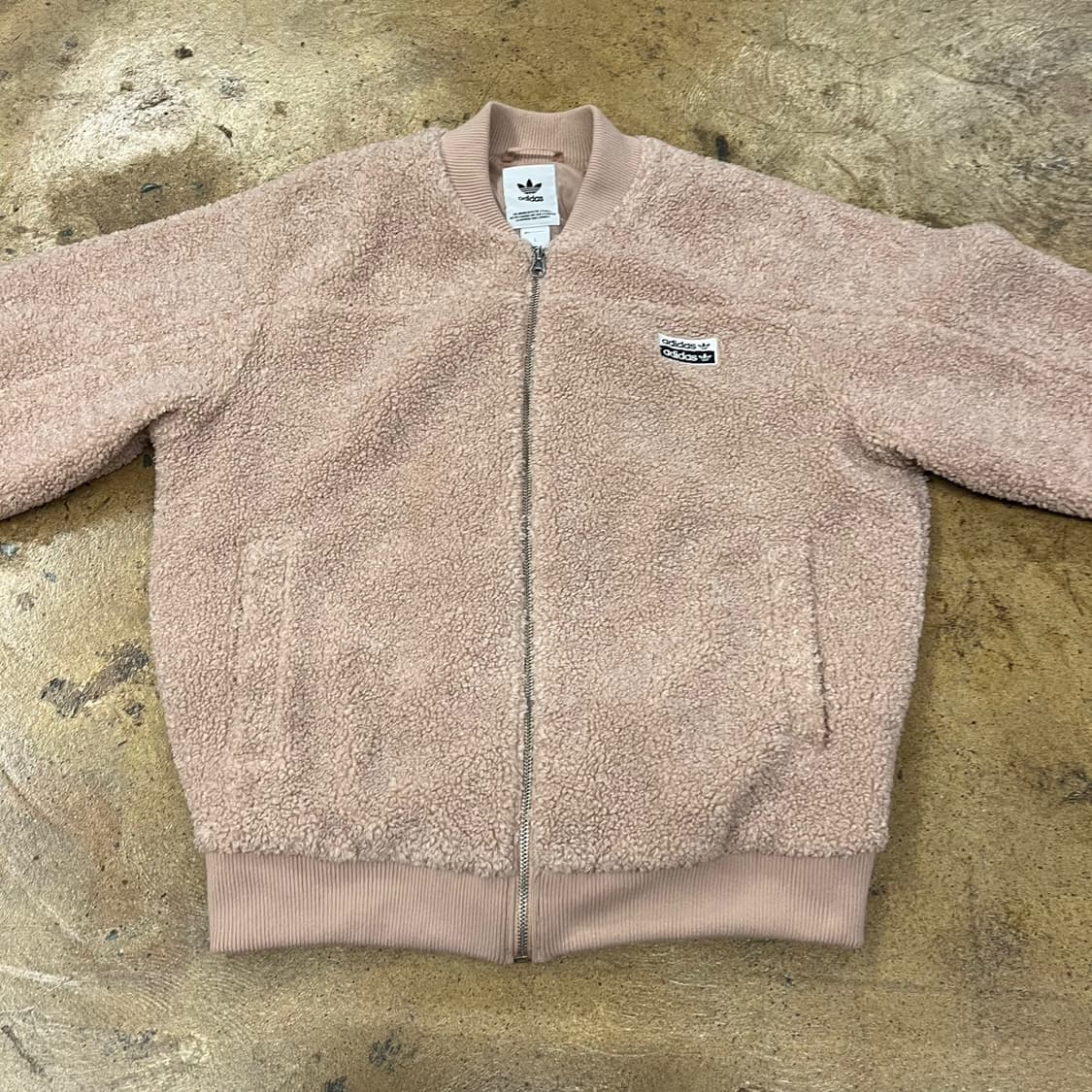 아디다스 딸기우유 핑크 후리스  상품이미지3