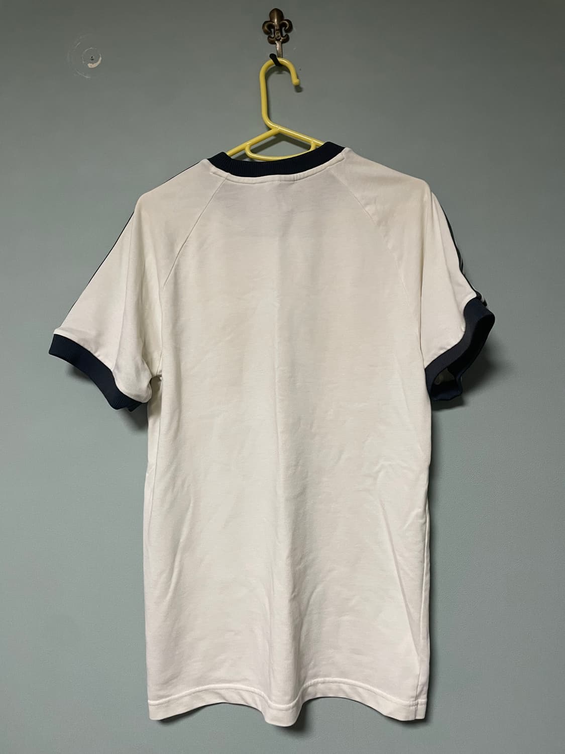 아디다스 독일 아디컬러 클래식 삼선 티셔츠 상품이미지3