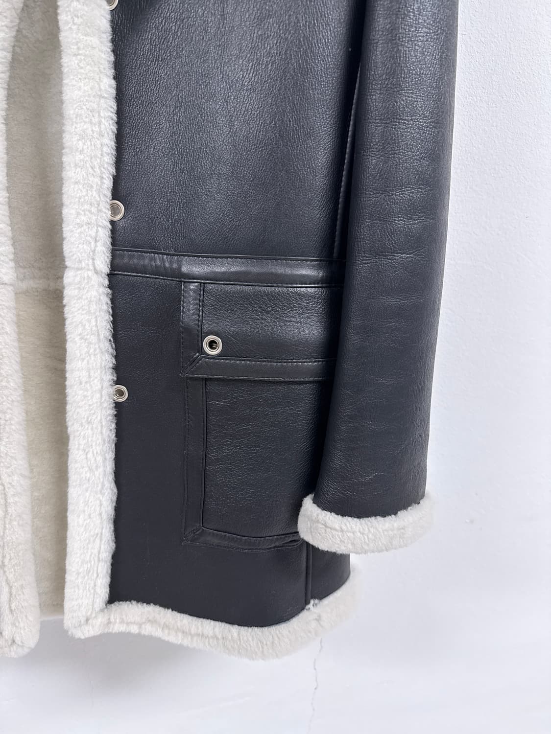 [A][95]스페인 나파 메리노 무스탕 시어링 하프 코트 상품이미지4