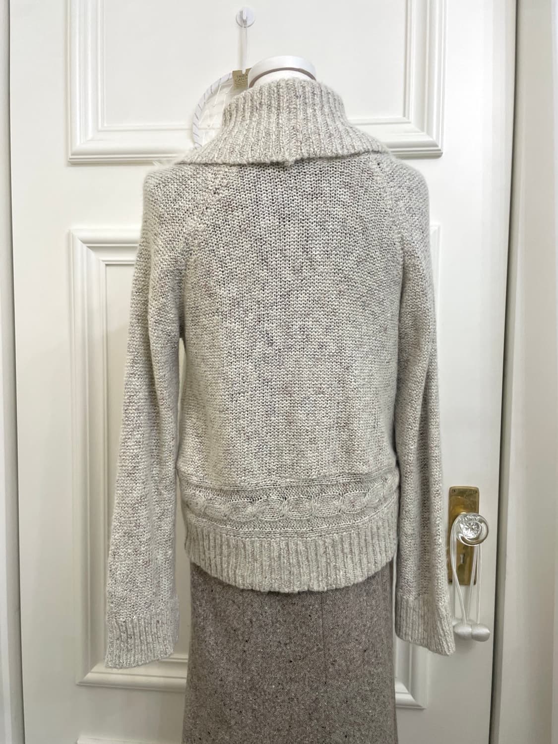 grayish beige one-button cardigan 상품이미지5