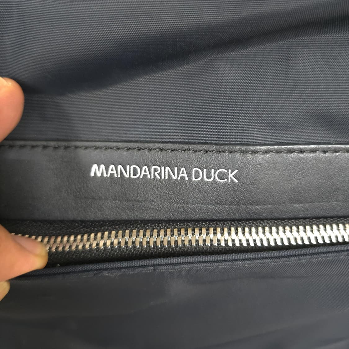 만다리나덕 Mandarina Duck 블랙 백팩 상품이미지7