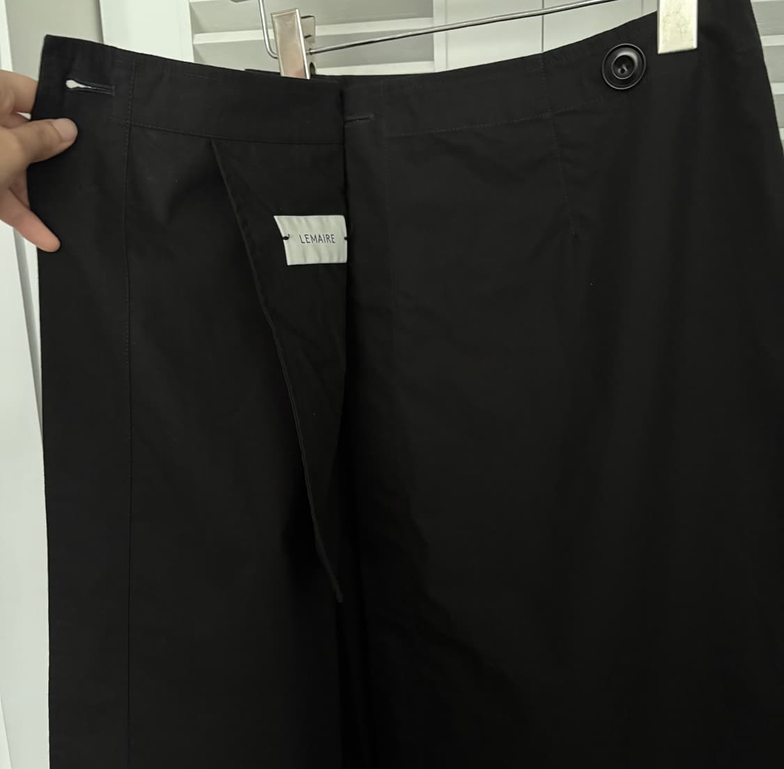 르메르 블랙 코튼 랩 스커트 상품이미지4