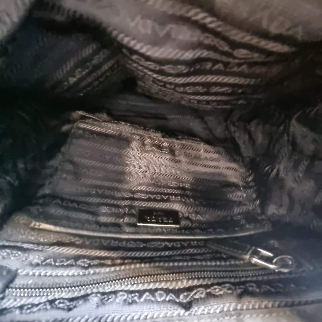 프라다 리나일론 사피아노 백팩 스몰 ( 1BZ677 ) 상품이미지7