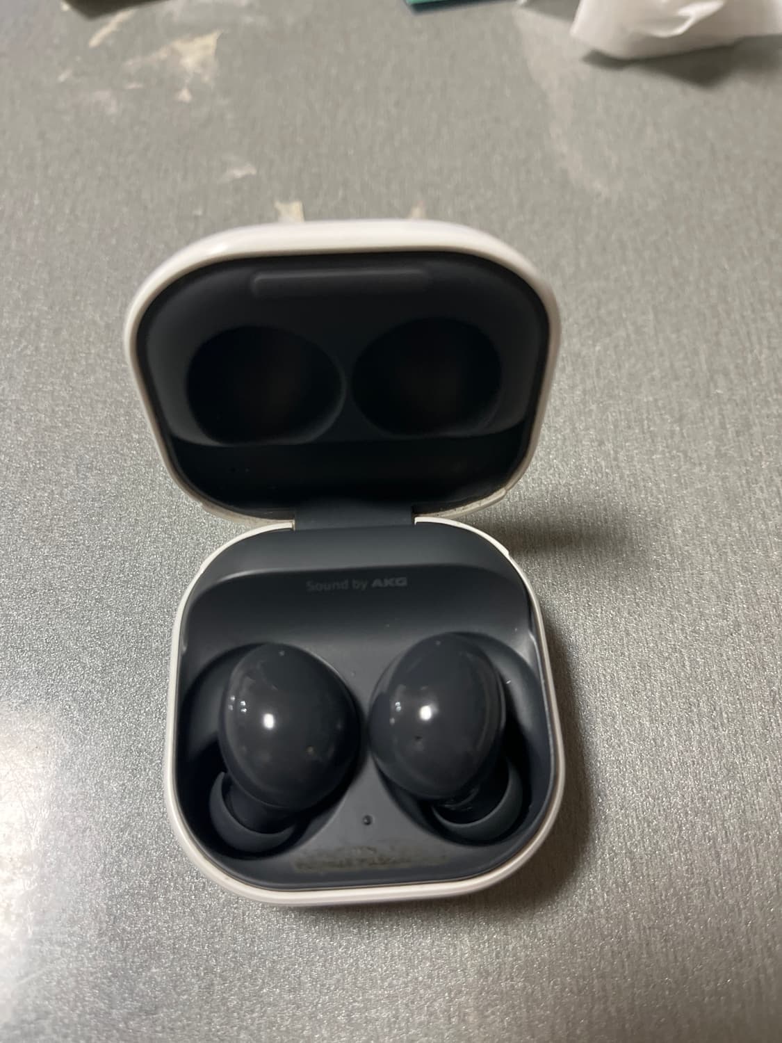 갤럭시 버즈2 화이트 상품이미지2