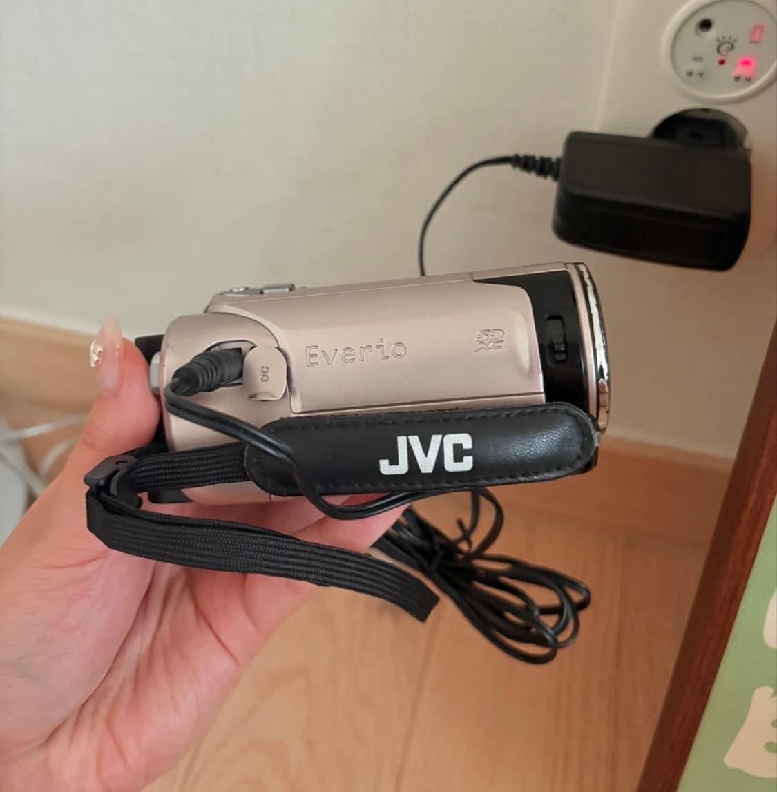 JVC everio GZ-HM670 캠코더 상품이미지1