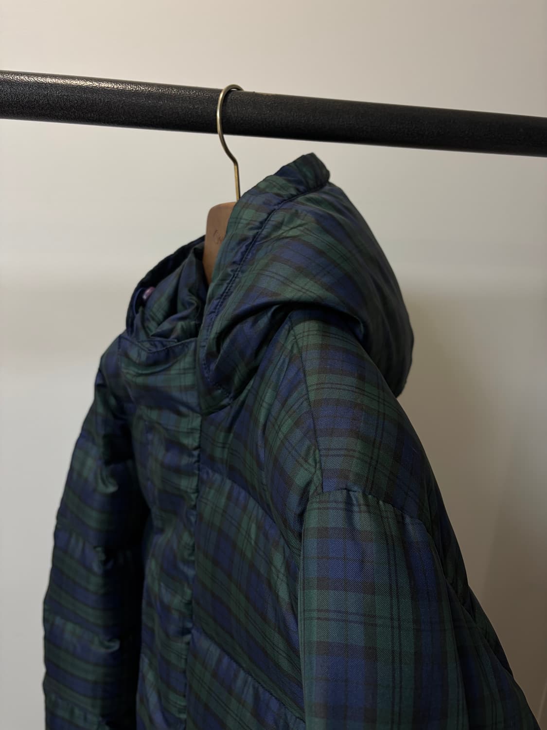 빈폴 진스 타탄체크 블랙와치 덕다운 후드 패딩 상품이미지2