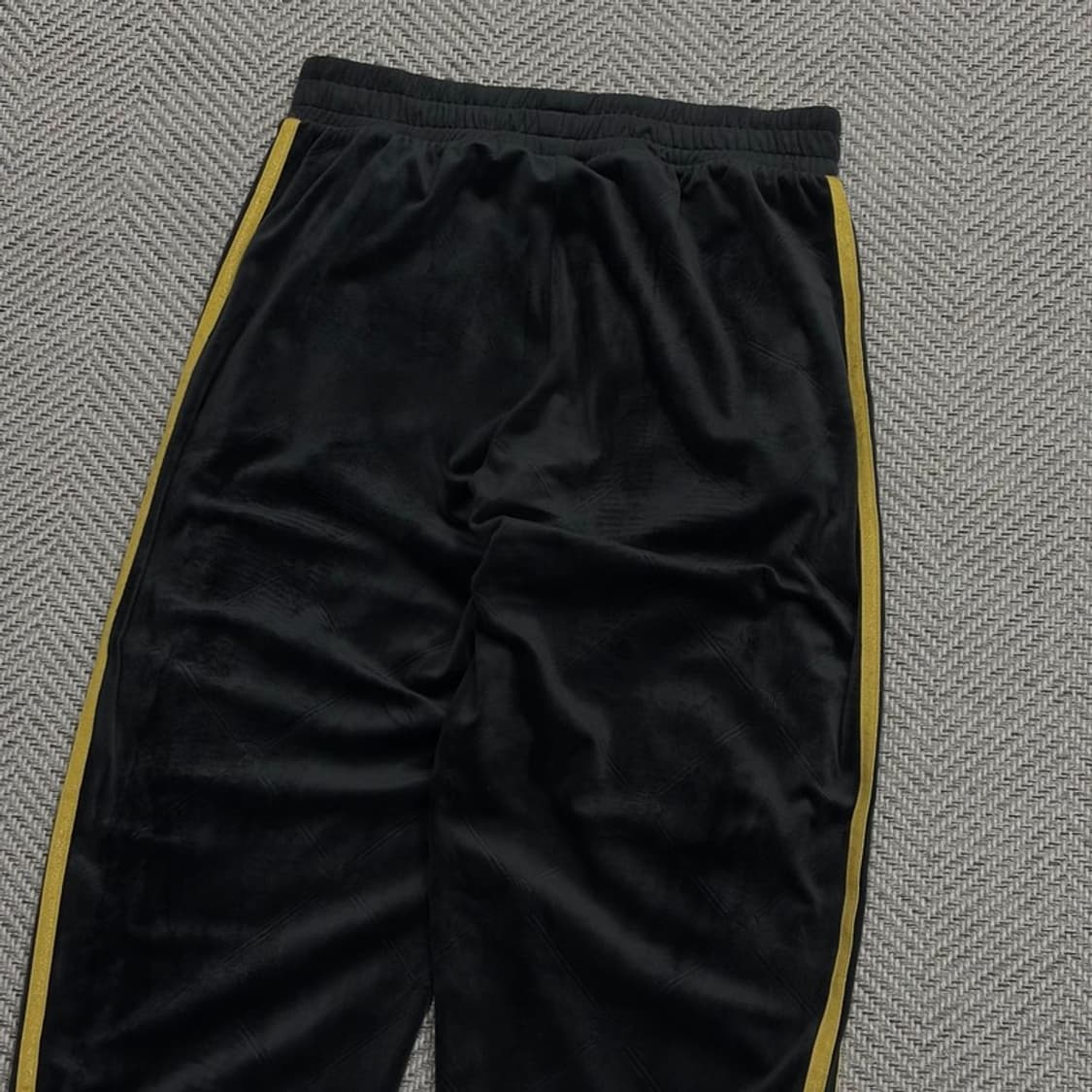 아디다스 벨벳 트레이닝팬츠 v1721 상품이미지4