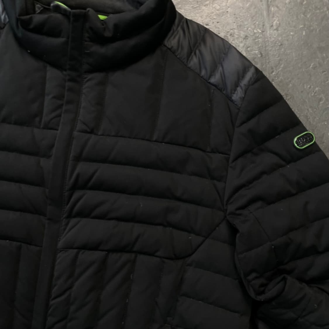 100 휴고보스 경량 패딩  상품이미지2