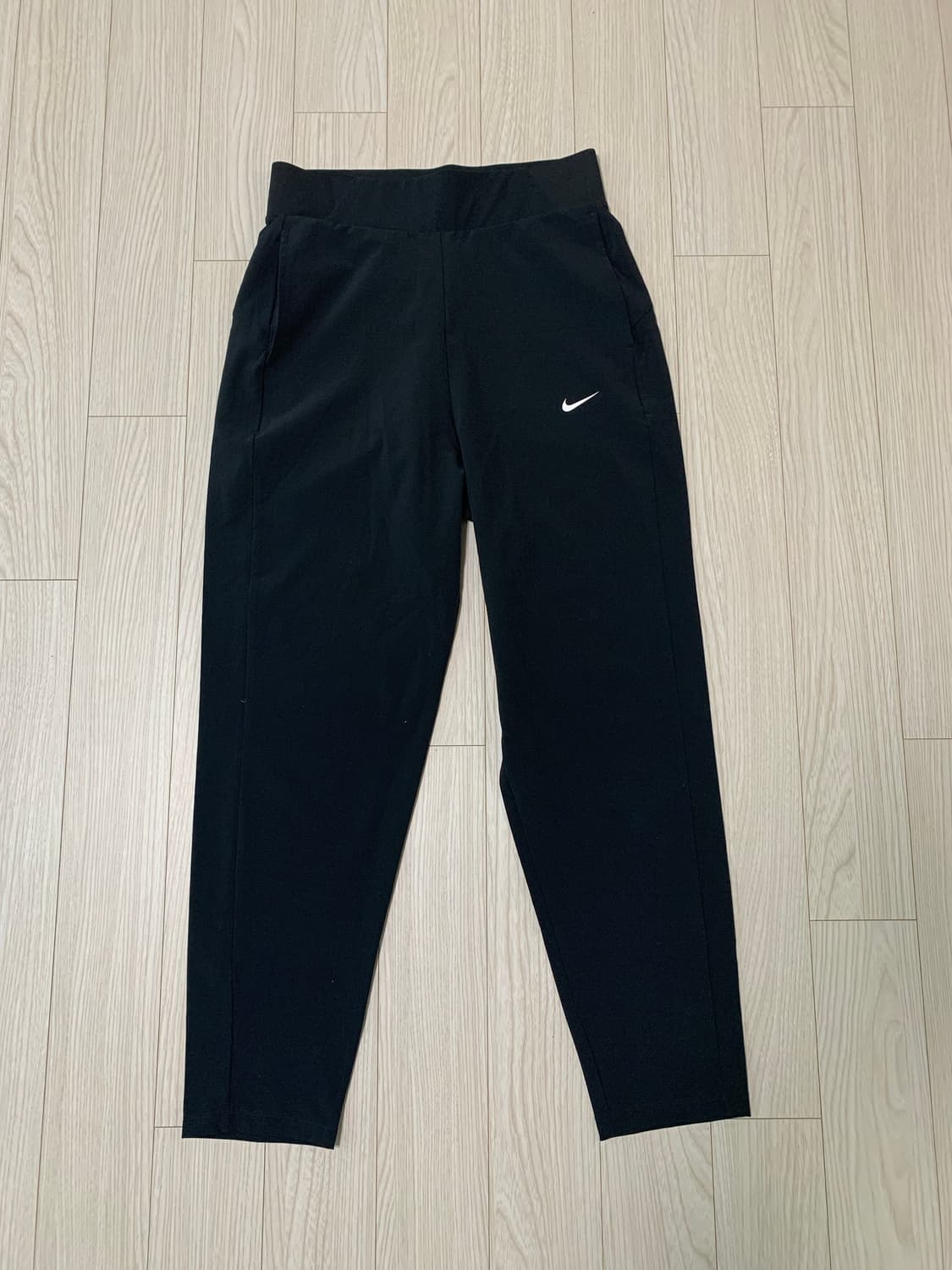 나이키 드라이핏 블리스 빅토리 미드라이즈 팬츠 상품이미지1