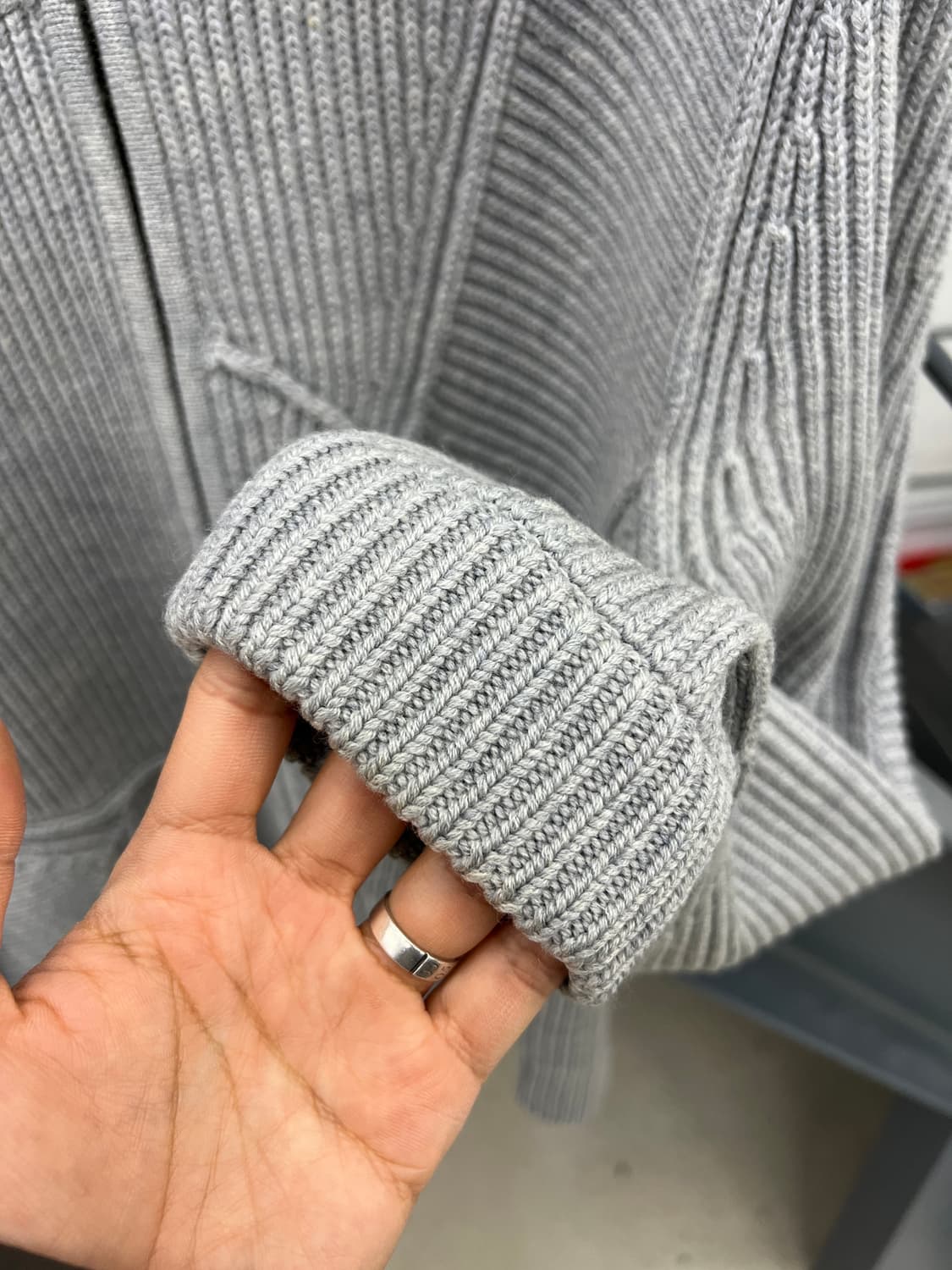 알렉산더왕 사선 패턴 울 니트 집업 상품이미지9