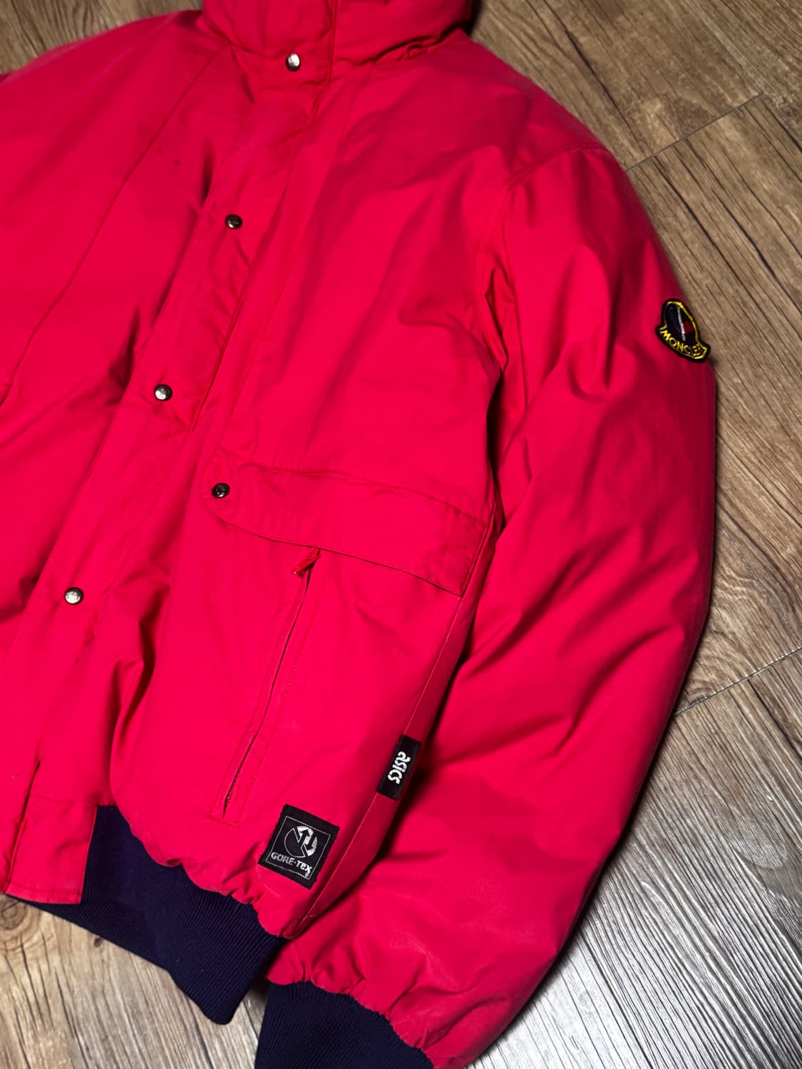 몽클레어 X 아식스 고어텍스 리버시블 푸퍼 다운 패딩 자켓 상품이미지7