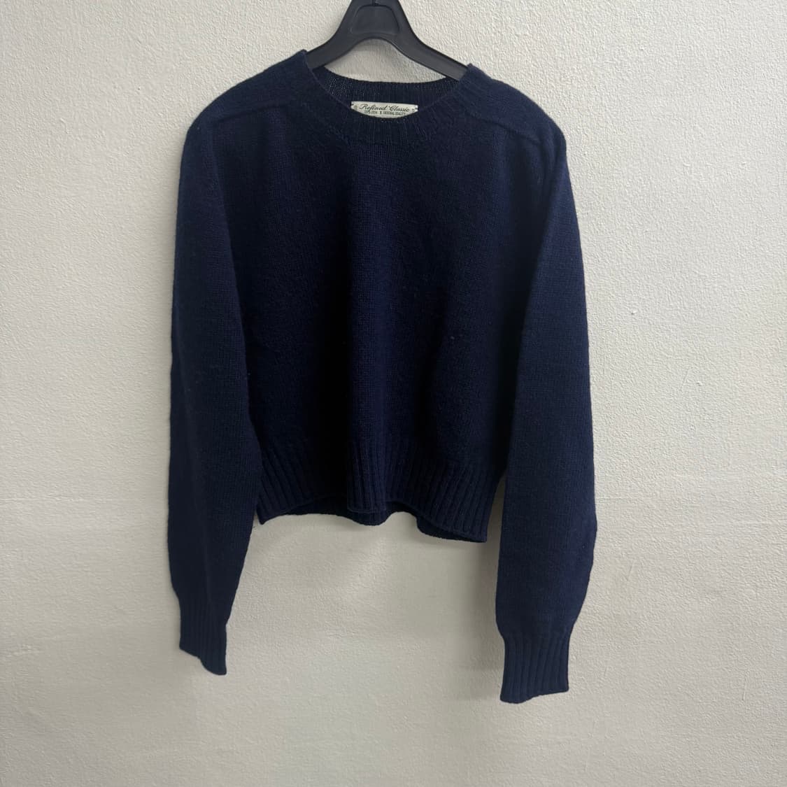 얼바닉30 urbanic30 클래식 라운드 네이비 니트 os 상품이미지1